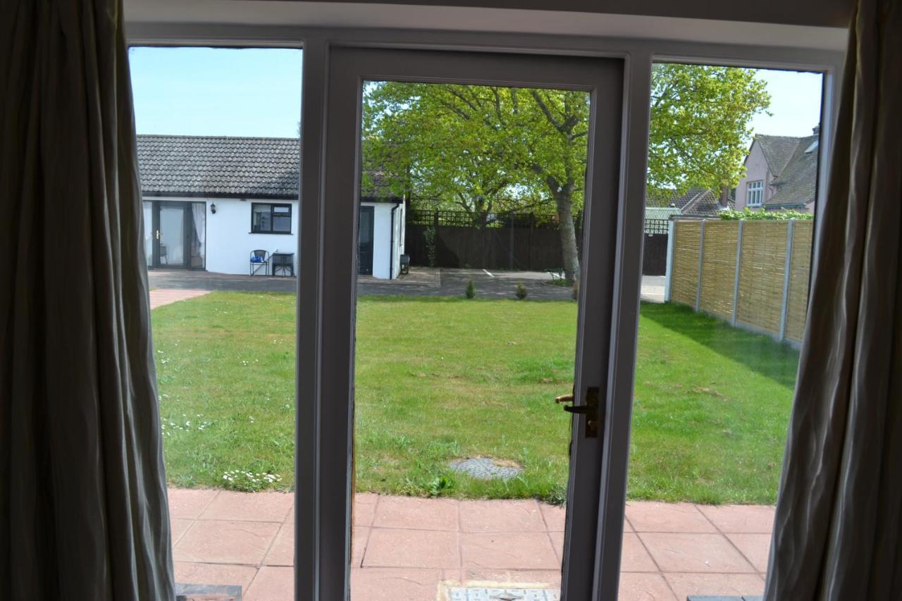 Number 4 - Lytton Tree Lodge, Reydon, Southwold Extérieur photo